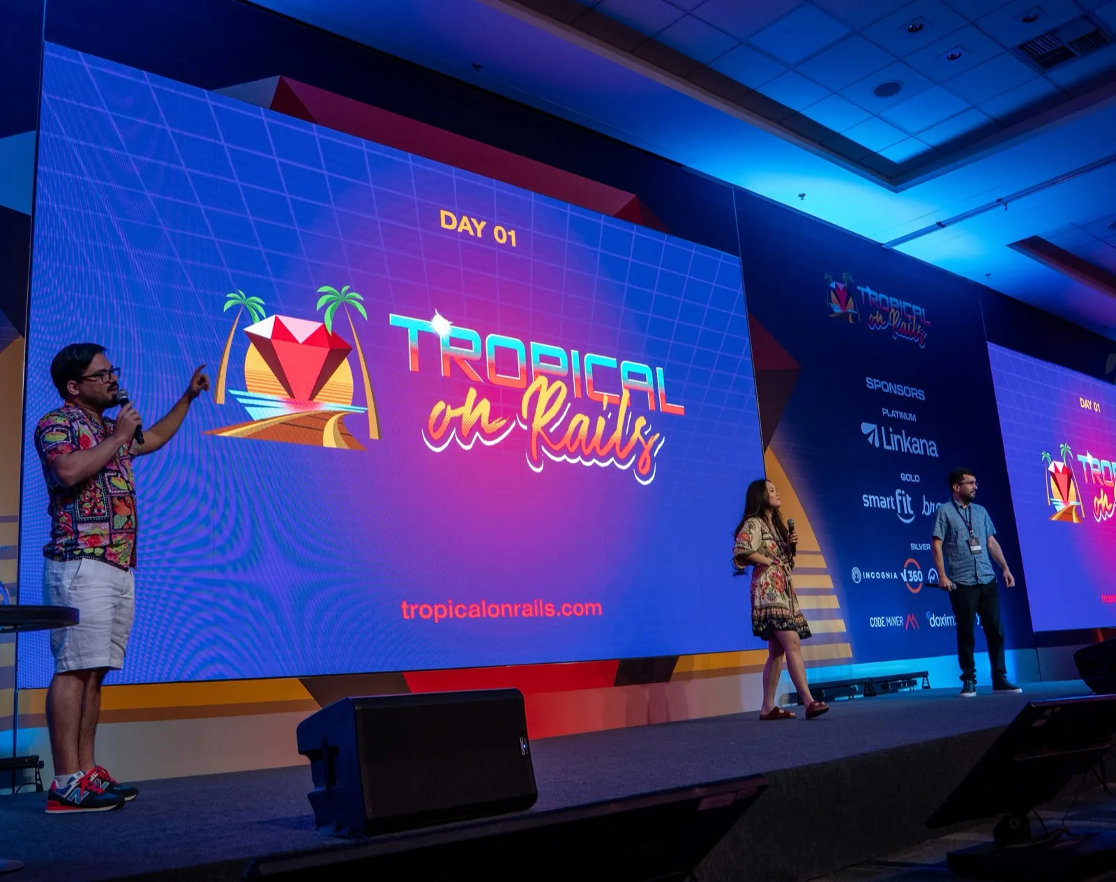 Abertura do Day 01 do Tropical on Rails 2025